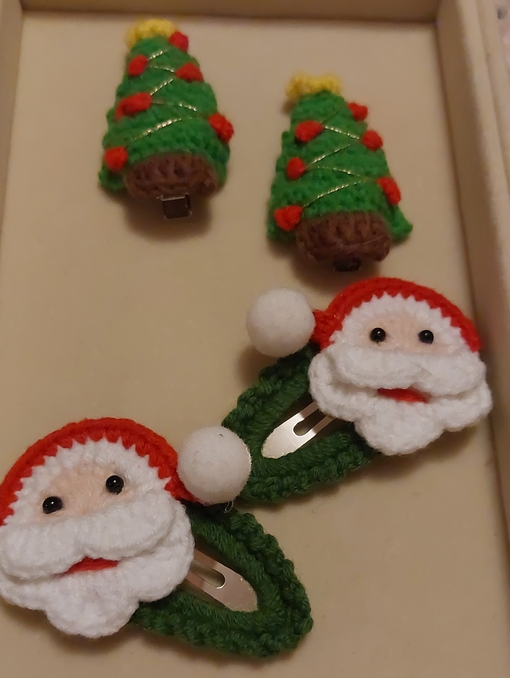 2 Pairs Handmade Crochet Christmas Hair Clips – Santa & Christmas Tree Lot